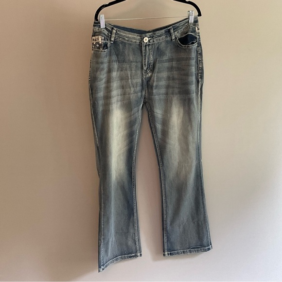 Cowgirl Tuff XL 32X29 Midrise, 5 Pocket, Whiskered, Bootcut Jeans, American Flag - Picture 15 of 16